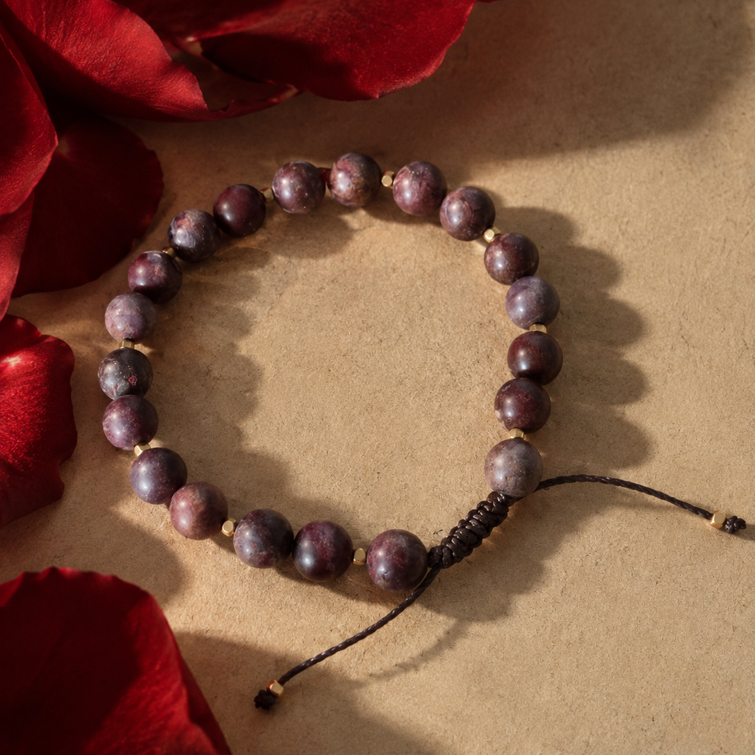 The Garnet Bracelet 8mm
